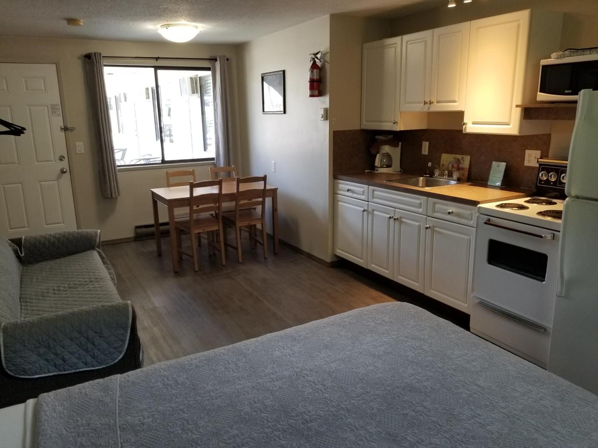Osoyoos Lakeview Inn & Suites Oda fotoğraf