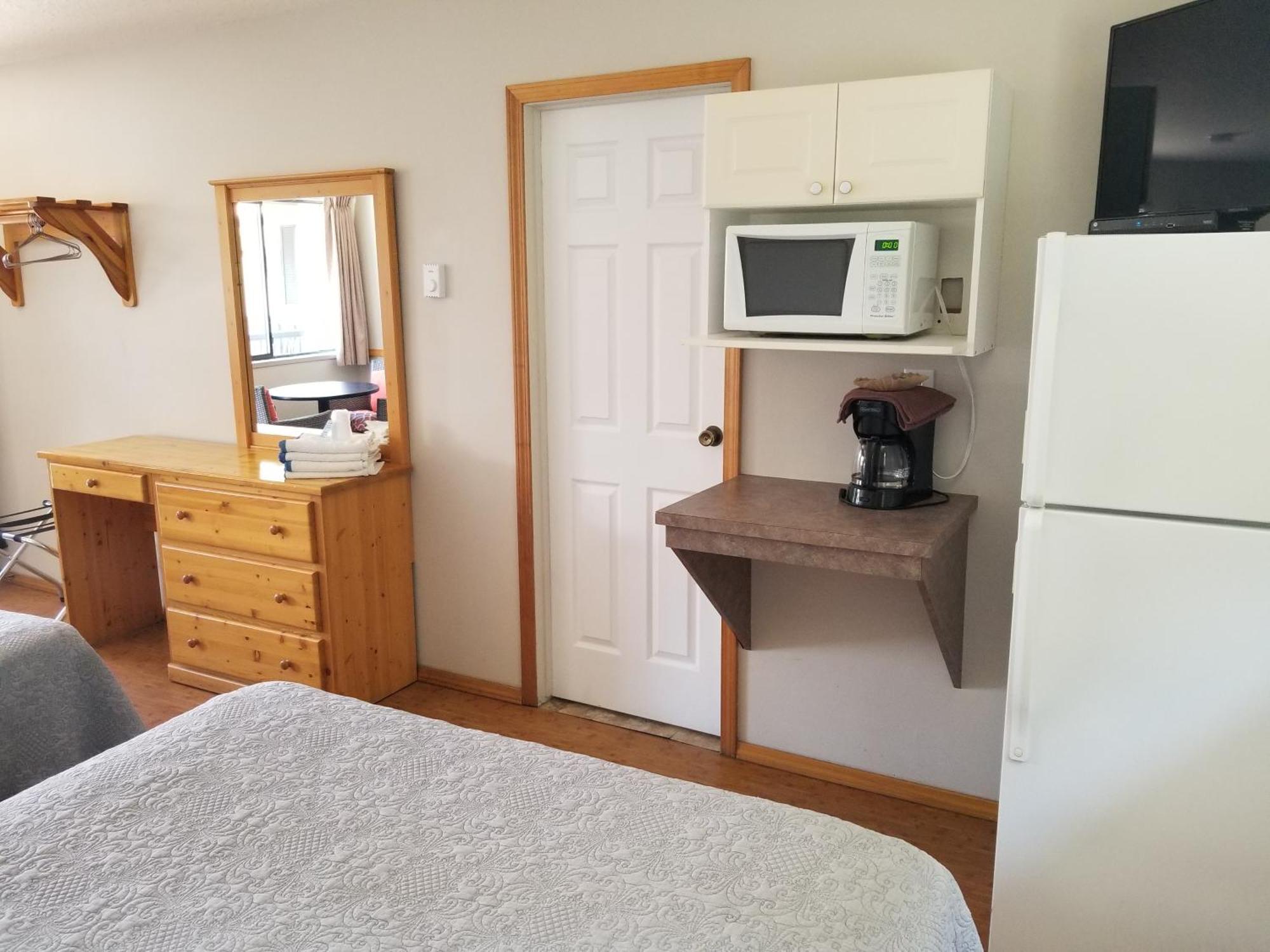 Osoyoos Lakeview Inn & Suites Oda fotoğraf