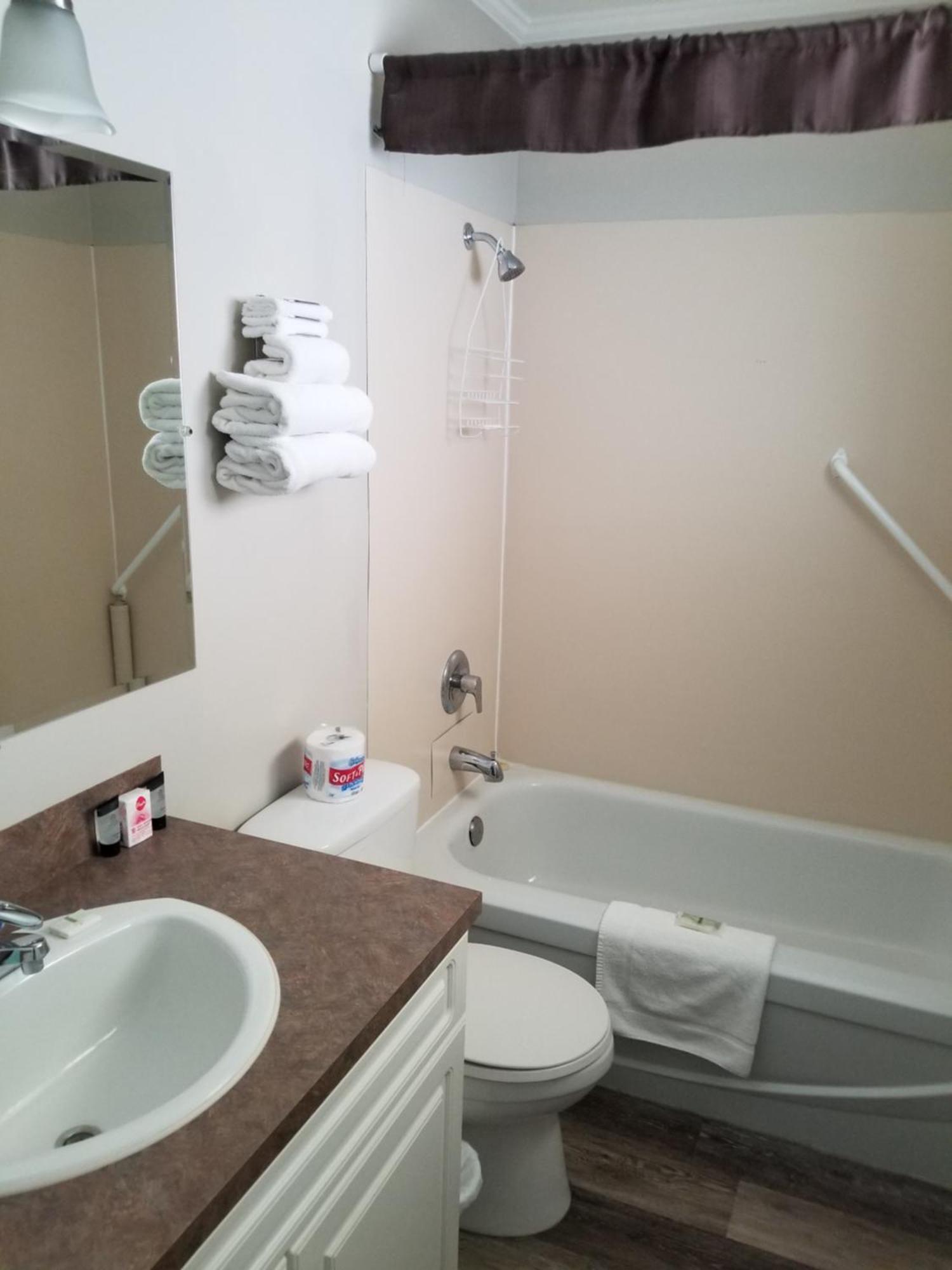 Osoyoos Lakeview Inn & Suites Dış mekan fotoğraf